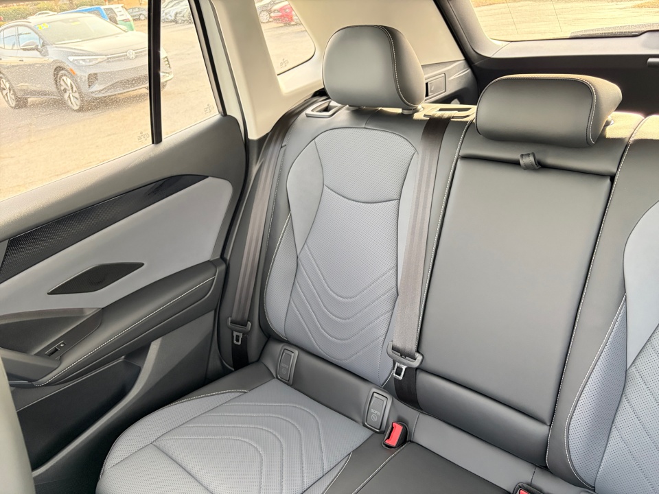 3VVMR7RM0TM004011 2026 Volkswagen Tiguan SE