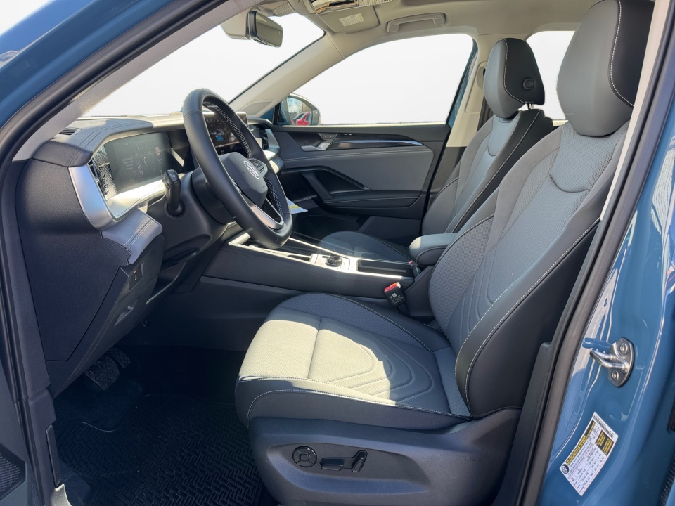 3VVMR7RM0TM044167 2026 Volkswagen Tiguan SE