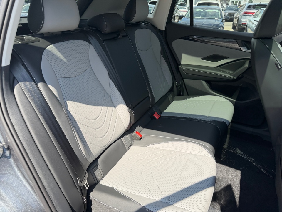 3VVMR7RM0TM135827 2026 Volkswagen Tiguan SE