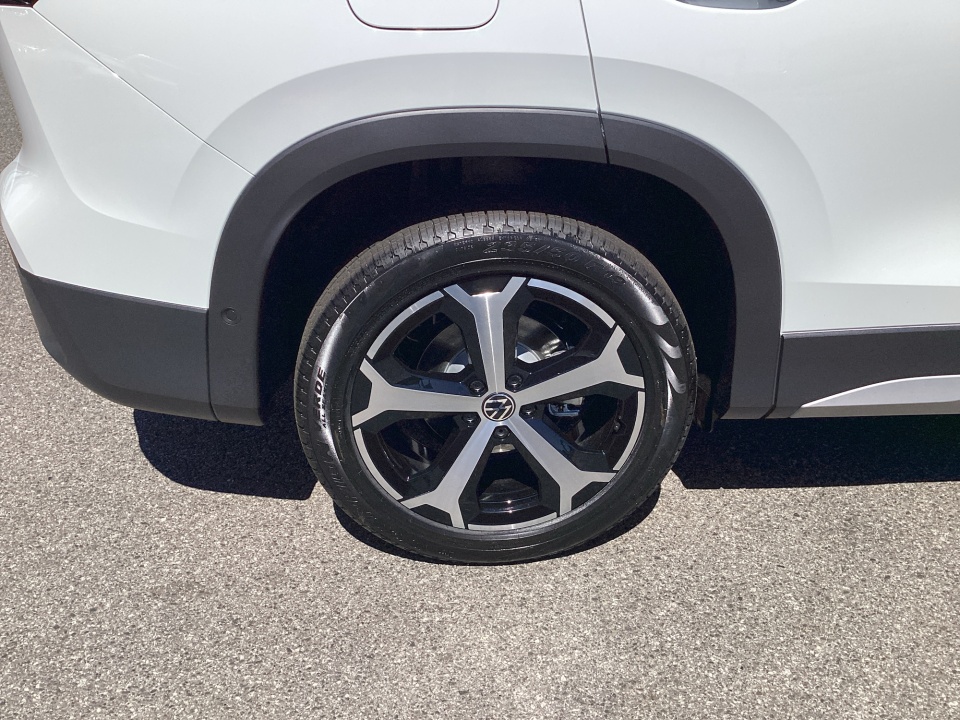 3VVMR7RM4TM095915 2026 Volkswagen Tiguan SE
