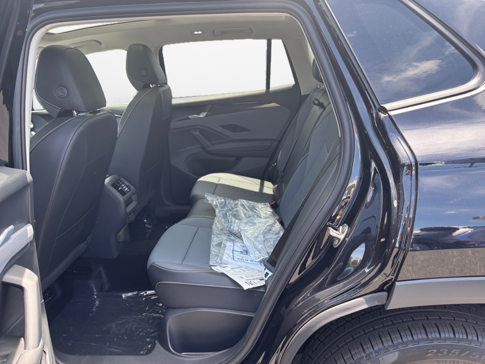 3VVMR7RM4TM118724 2026 Volkswagen Tiguan SE