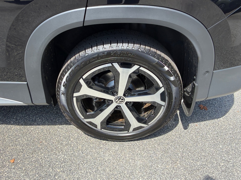 3VVMR7RM6TM128283 2026 Volkswagen Tiguan SE