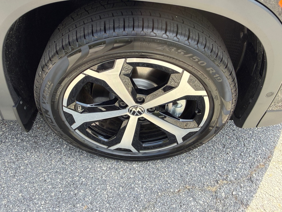 3VVMR7RM6TM128283 2026 Volkswagen Tiguan SE