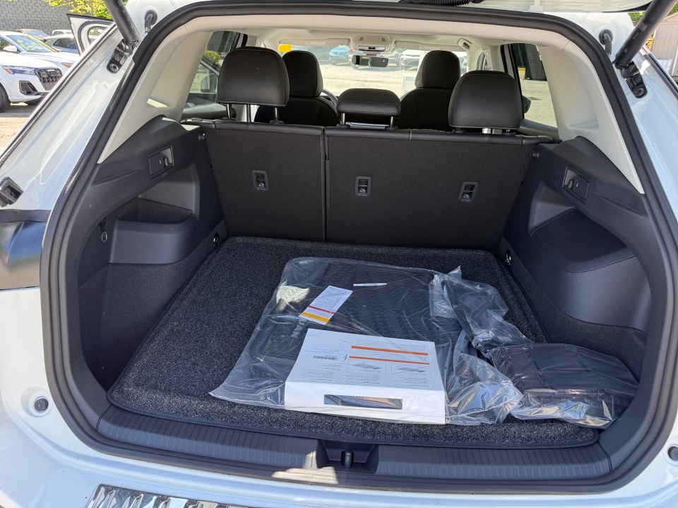 3VVMR7RM7TM084990 2026 Volkswagen Tiguan SE