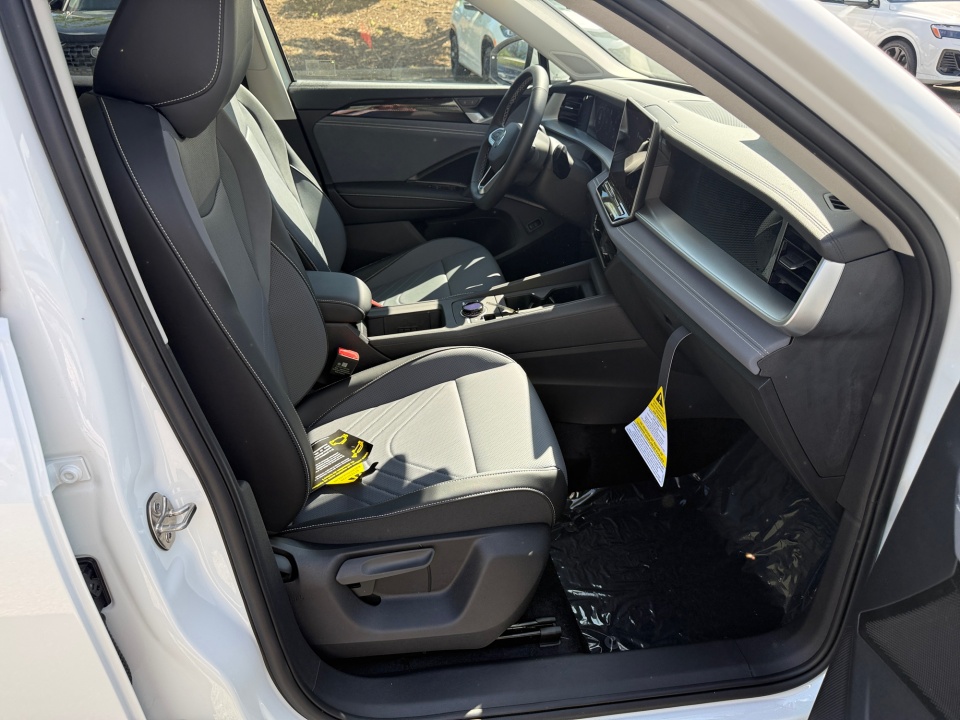 3VVMR7RM7TM084990 2026 Volkswagen Tiguan SE