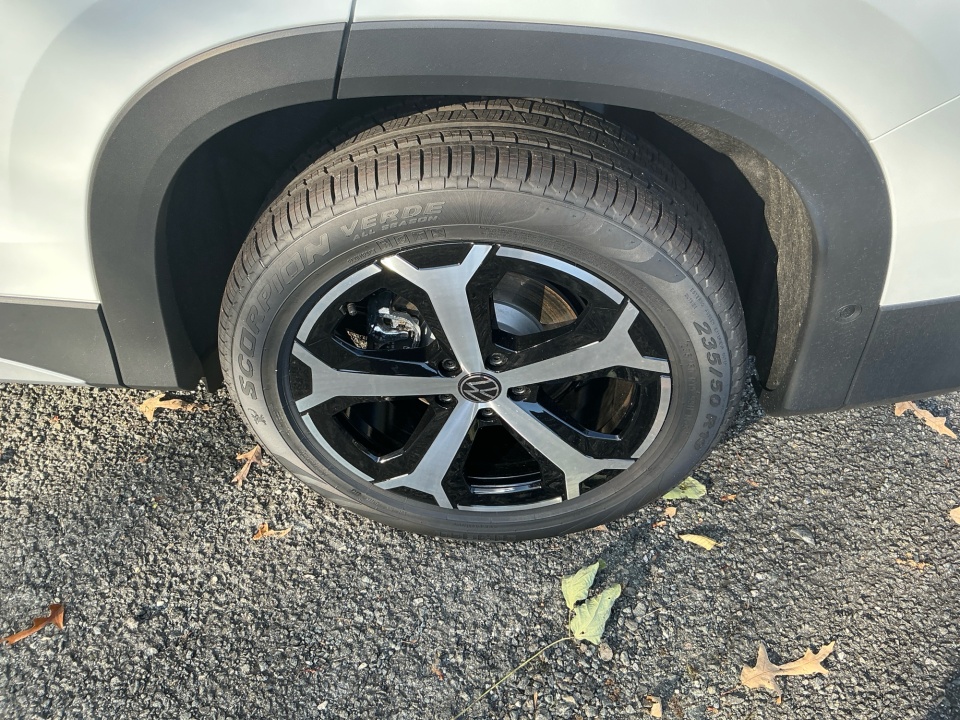 3VVMR7RM8TM017962 2026 Volkswagen Tiguan SE