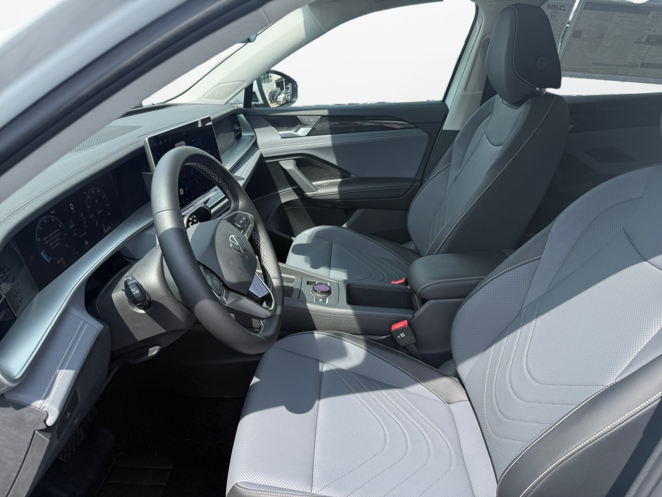 3VVMR7RM8TM121089 2026 Volkswagen Tiguan SE