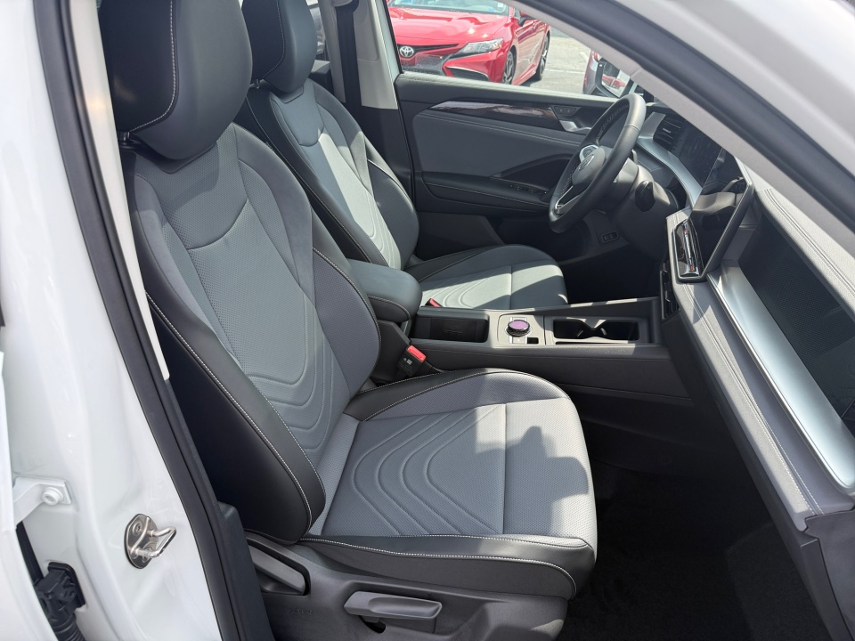 3VVMR7RM8TM121089 2026 Volkswagen Tiguan SE