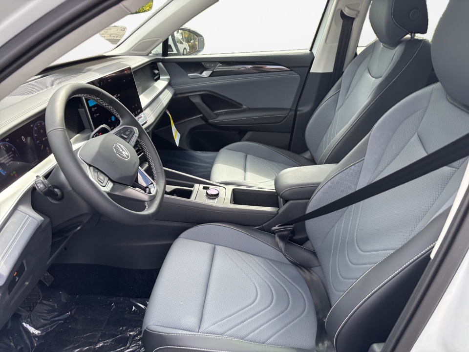 3VVMR7RM9SM058647 2025 Volkswagen Tiguan 2.0T SE