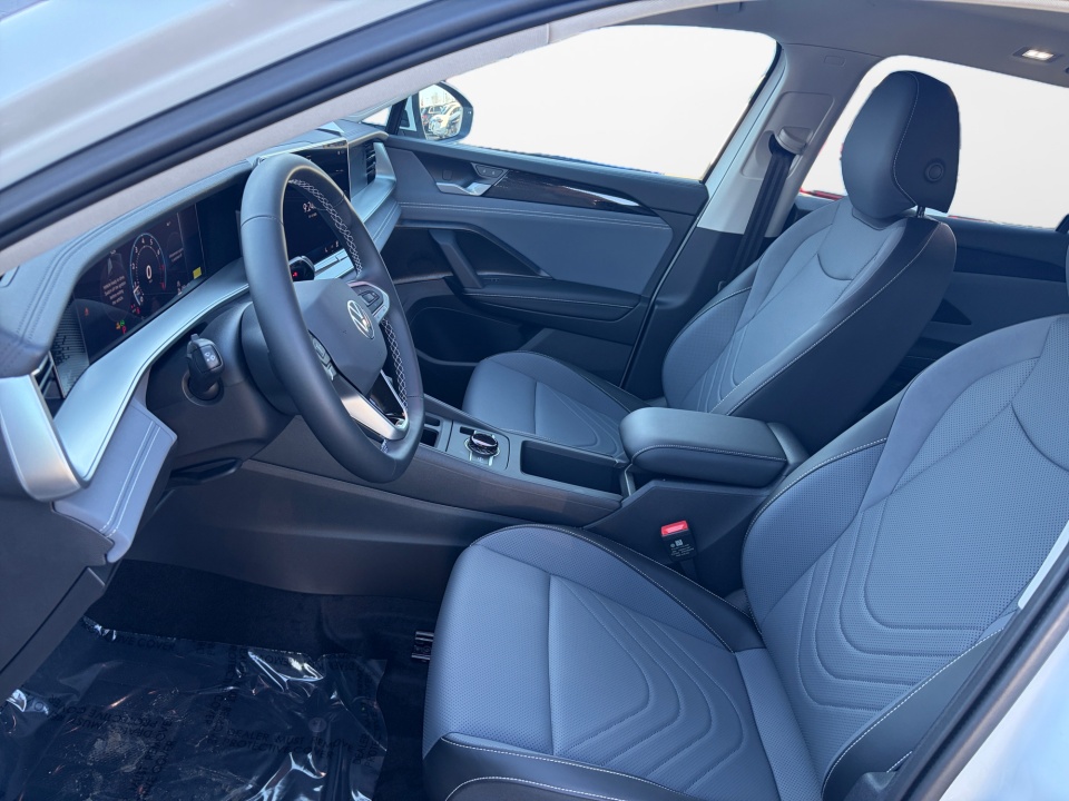 3VVMR7RM9TM040411 2026 Volkswagen Tiguan SE