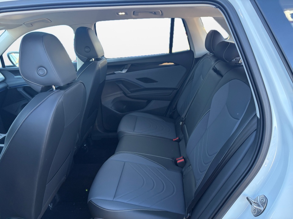 3VVMR7RM9TM040411 2026 Volkswagen Tiguan SE