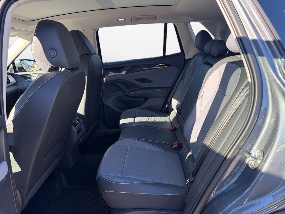 3VVMR7RMXTM048078 2026 Volkswagen Tiguan SE