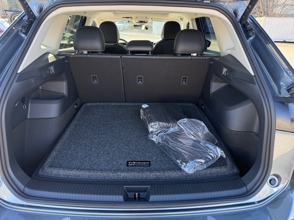 3VVMR7RMXTM048078 2026 Volkswagen Tiguan SE