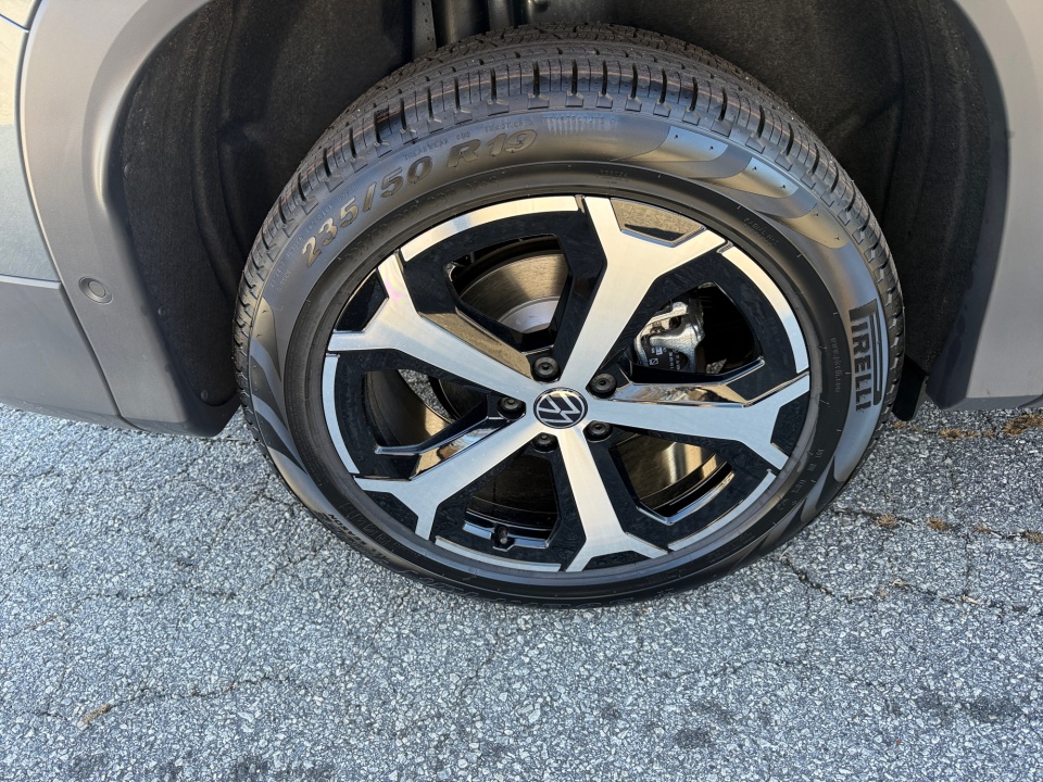 3VVMR7RMXTM048078 2026 Volkswagen Tiguan SE