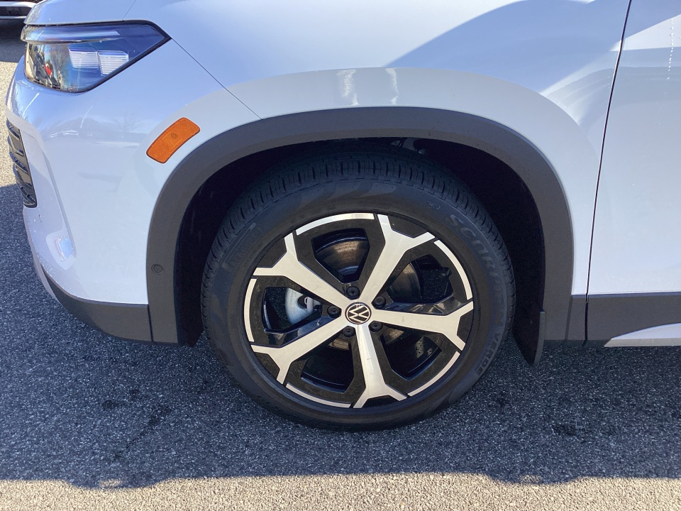 3VVNR7RM0TM033612 2026 Volkswagen Tiguan SE