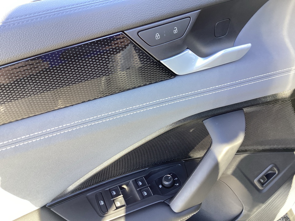 3VVNR7RM0TM033612 2026 Volkswagen Tiguan SE