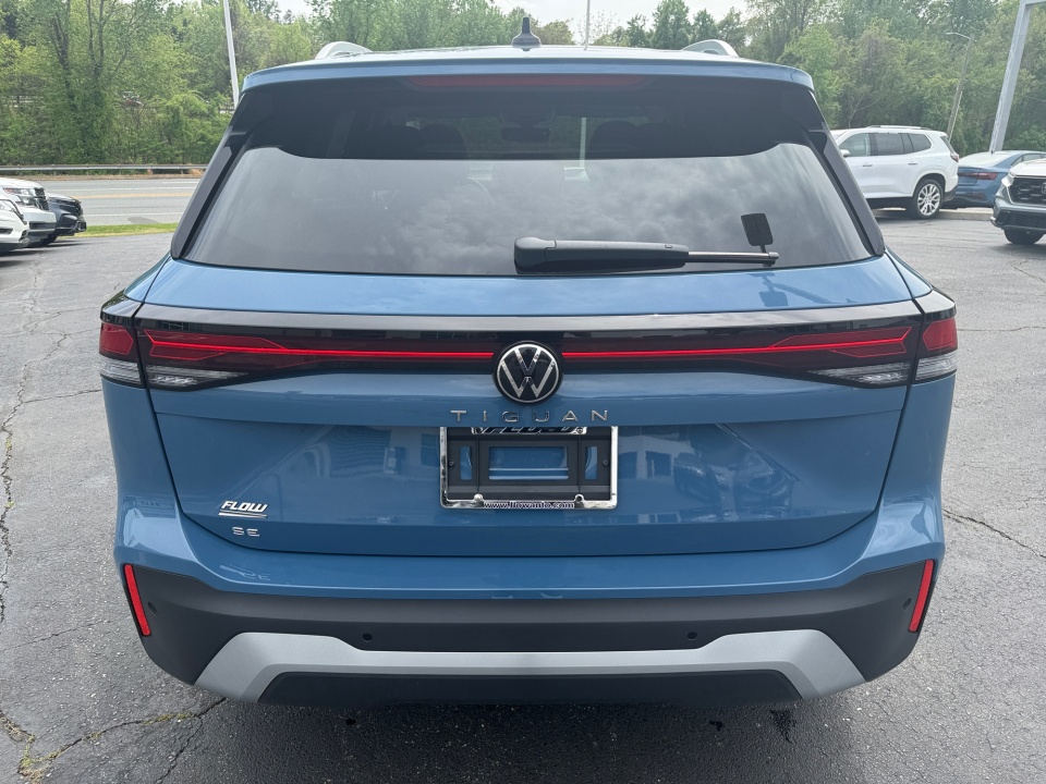 3VVNR7RM2TM090040 2026 Volkswagen Tiguan SE
