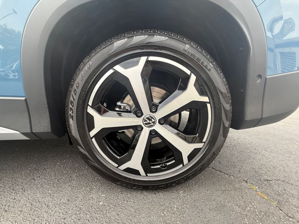 3VVNR7RM2TM090040 2026 Volkswagen Tiguan SE