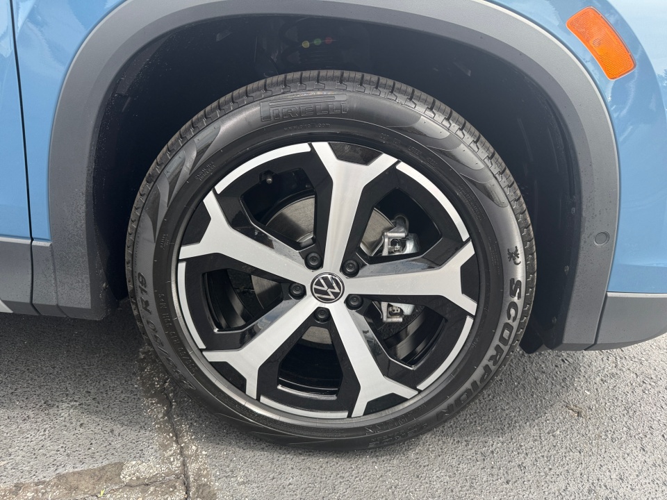 3VVNR7RM2TM090040 2026 Volkswagen Tiguan SE