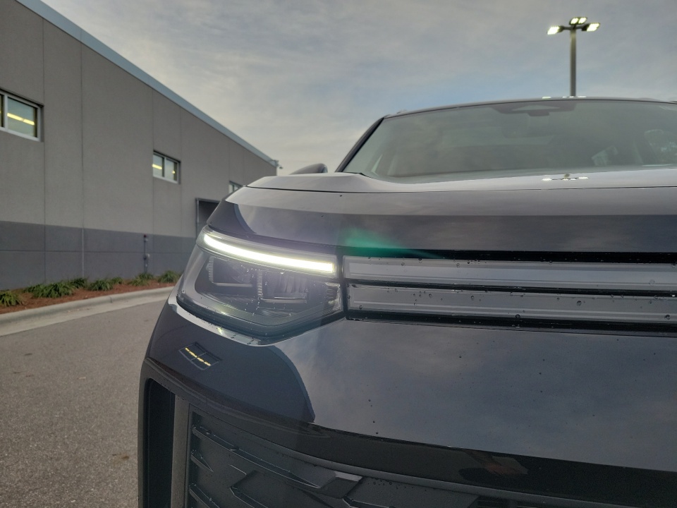 3VVNR7RM5TM031533 2026 Volkswagen Tiguan SE