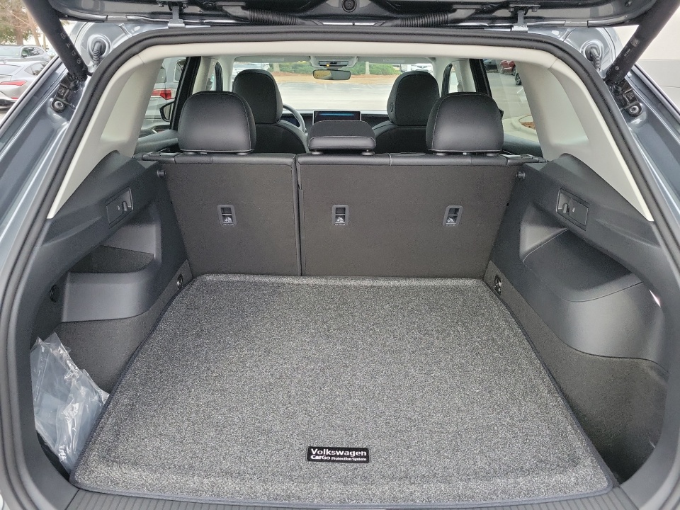 3VVNR7RMXTM038090 2026 Volkswagen Tiguan SE