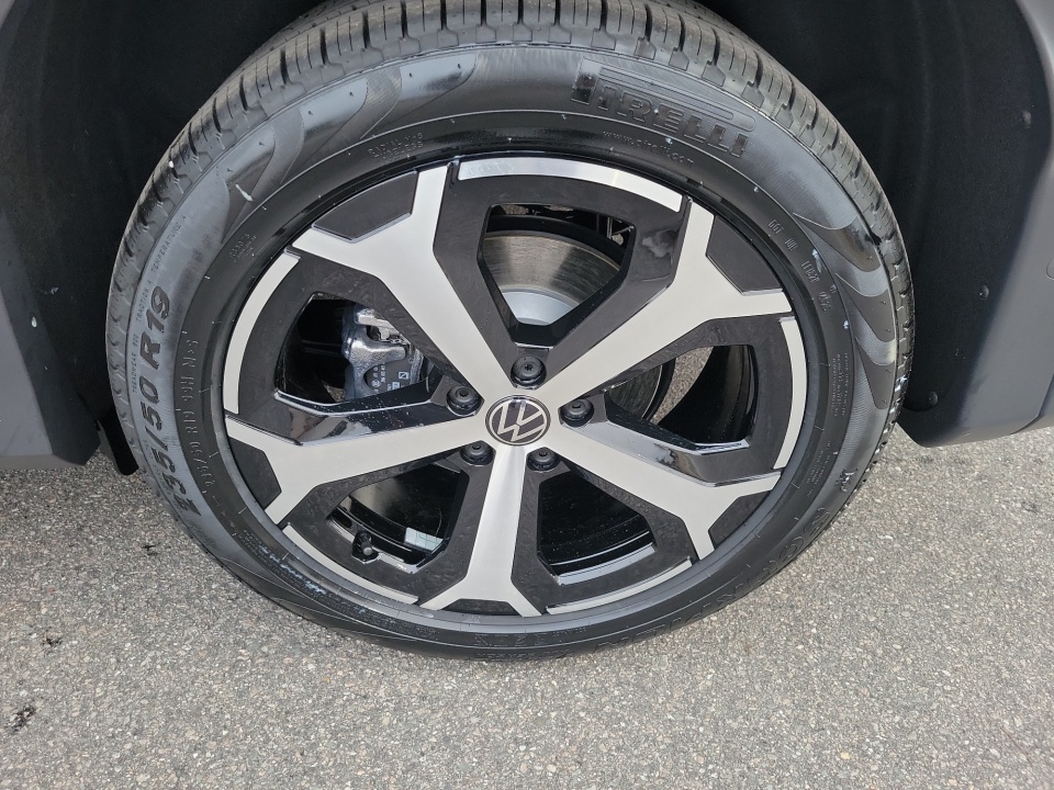 3VVNR7RMXTM038090 2026 Volkswagen Tiguan SE