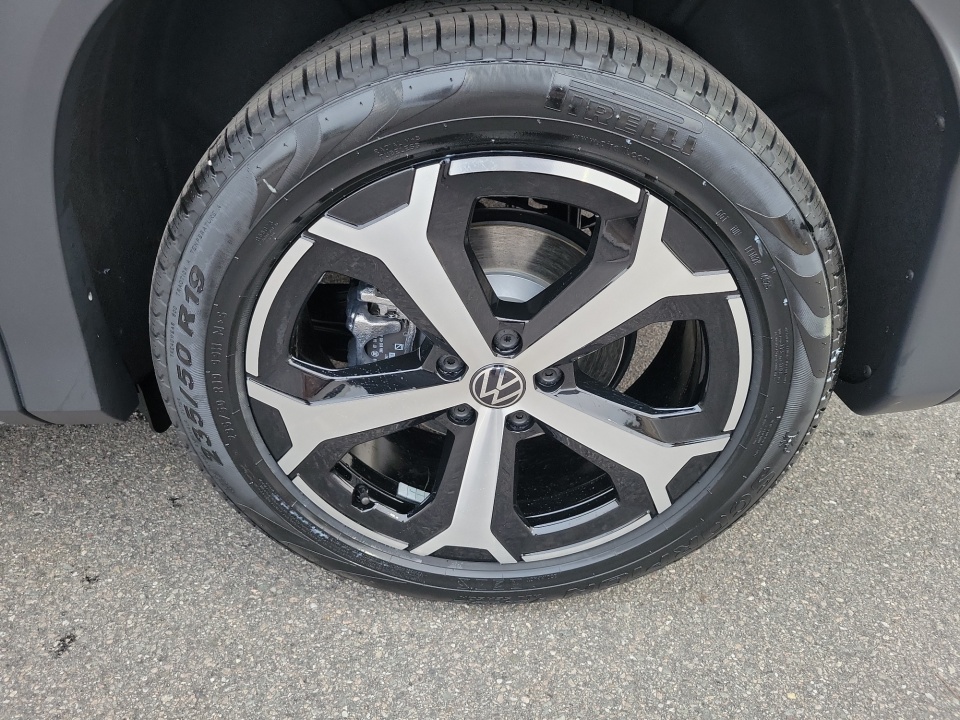 3VVNR7RMXTM038090 2026 Volkswagen Tiguan SE