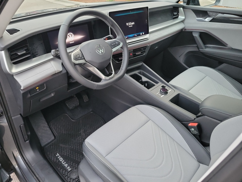 3VVNR7RMXTM038090 2026 Volkswagen Tiguan SE