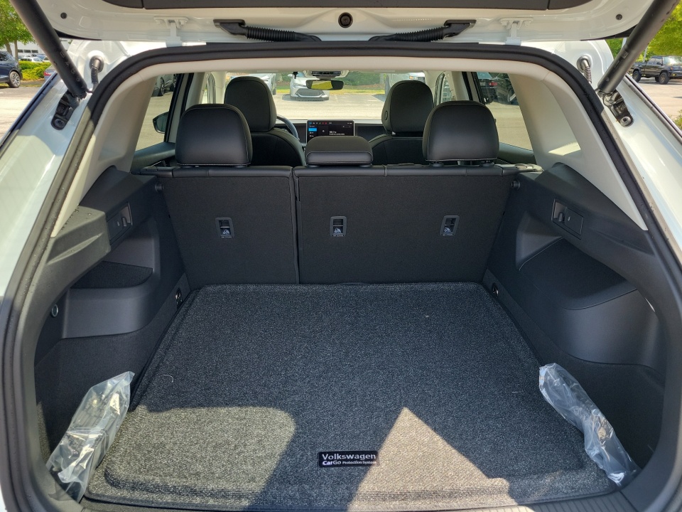 3VVNR7RMXTM089105 2026 Volkswagen Tiguan SE