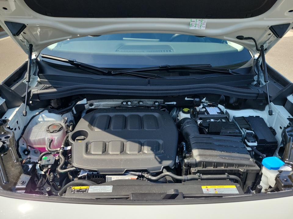 3VVNR7RMXTM089105 2026 Volkswagen Tiguan SE