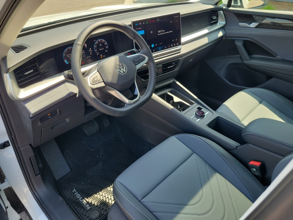 3VVNR7RMXTM089105 2026 Volkswagen Tiguan SE