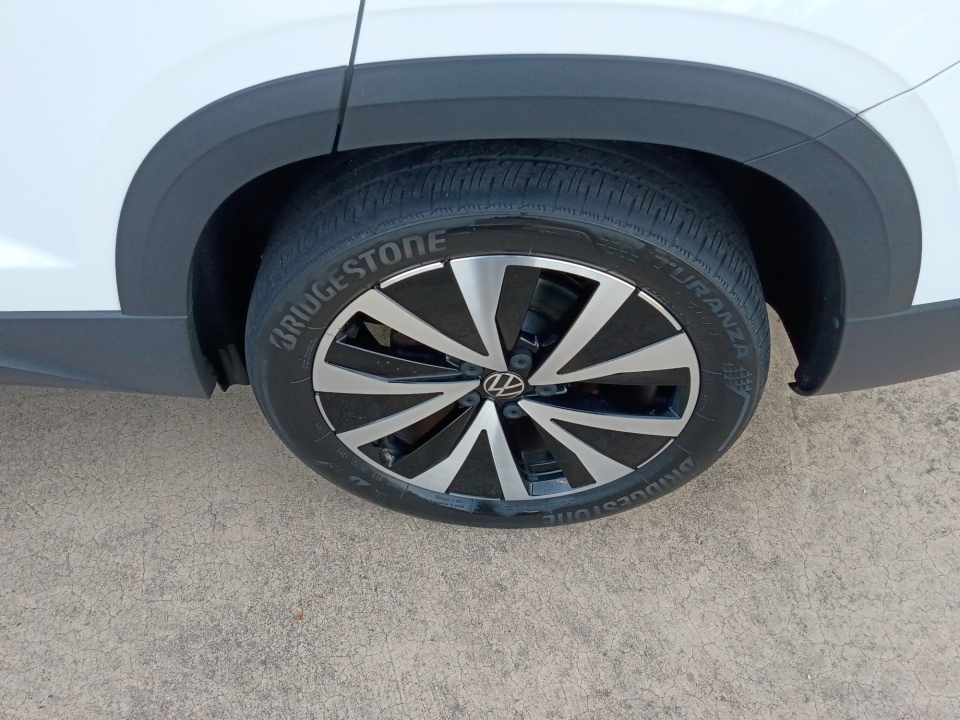 3VVNX7B26PM335409 2023 Volkswagen Taos 1.5T SE
