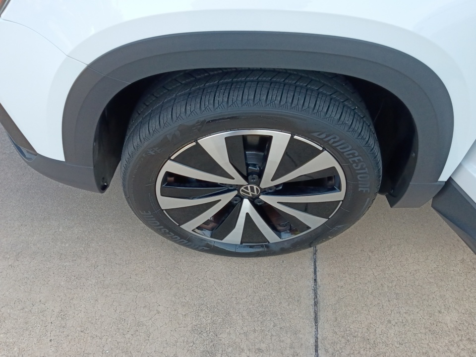 3VVNX7B26PM335409 2023 Volkswagen Taos 1.5T SE