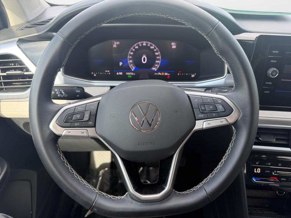 Used 2025 Volkswagen Taos SUV