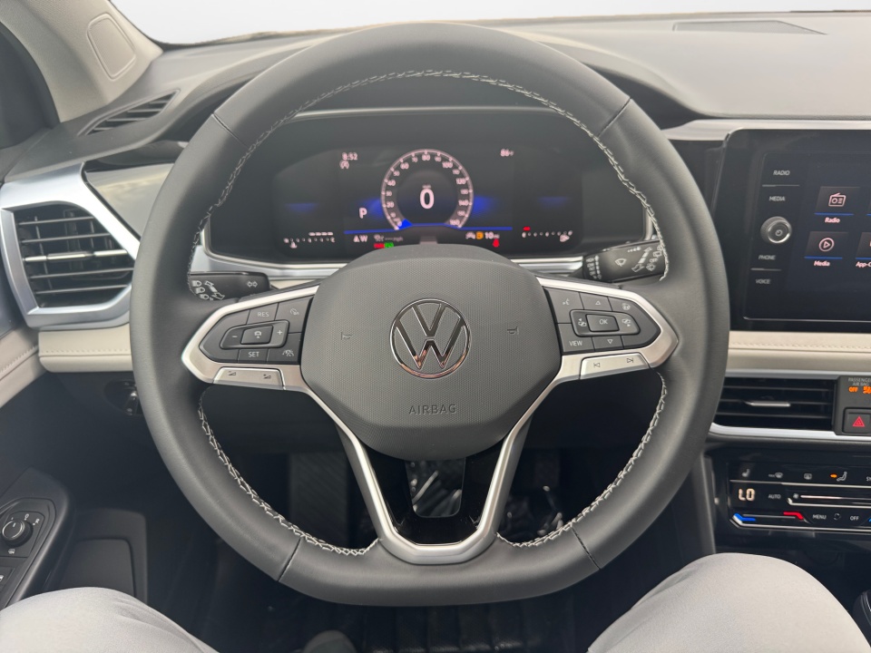 3VVSC7B2XTM089831 2026 Volkswagen Taos SE