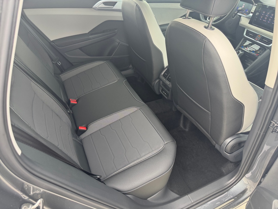 3VVSC7B2XTM089831 2026 Volkswagen Taos SE