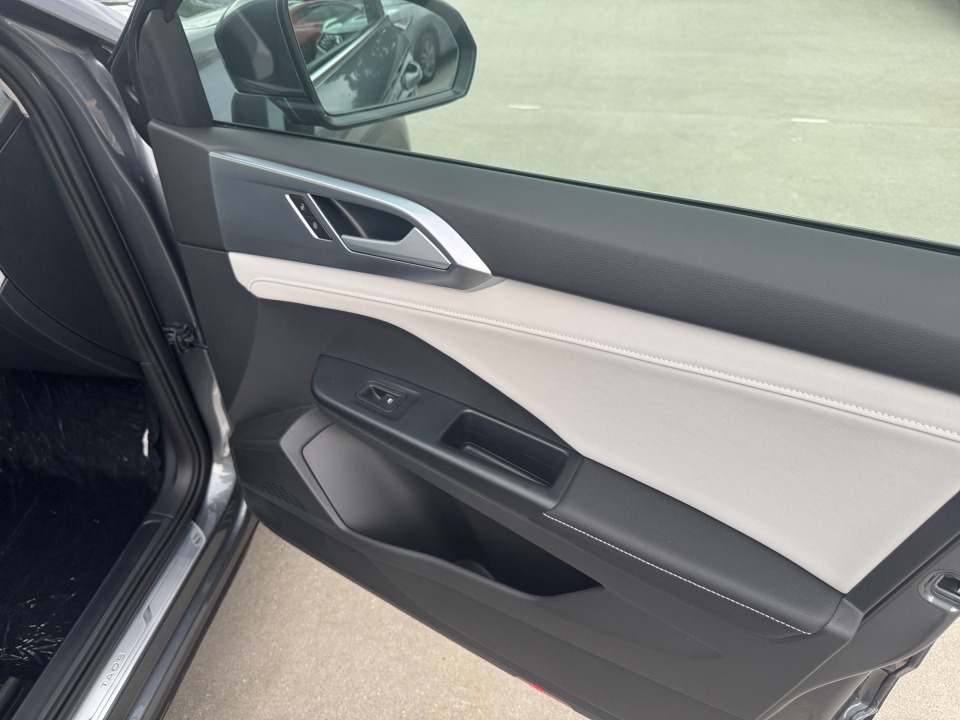 3VVSC7B2XTM089831 2026 Volkswagen Taos SE