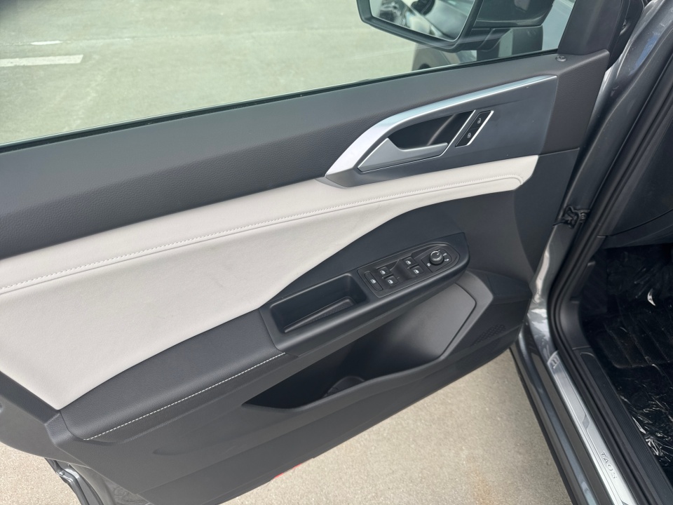 3VVSC7B2XTM089831 2026 Volkswagen Taos SE