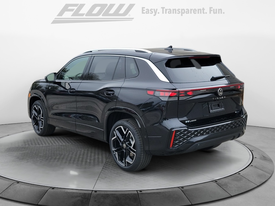 3VVUW7RM1TM065084 2026 Volkswagen Tiguan SEL R-Line Turbo