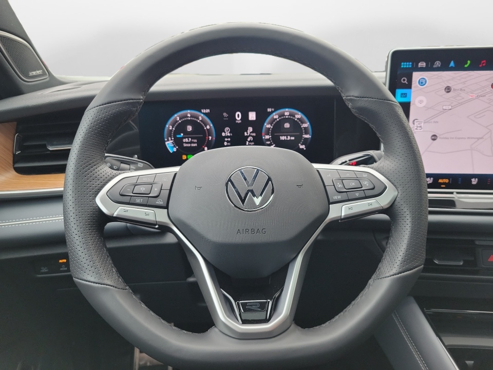 3VVUW7RM1TM065084 2026 Volkswagen Tiguan SEL R-Line Turbo