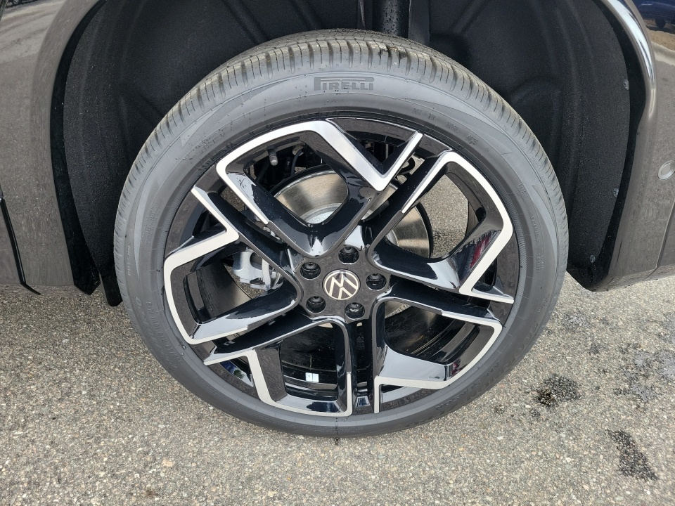 3VVUW7RM1TM065084 2026 Volkswagen Tiguan SEL R-Line Turbo