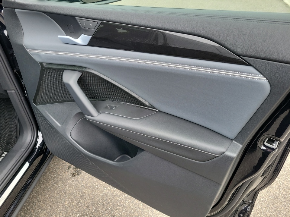 3VVUW7RM1TM065084 2026 Volkswagen Tiguan SEL R-Line Turbo