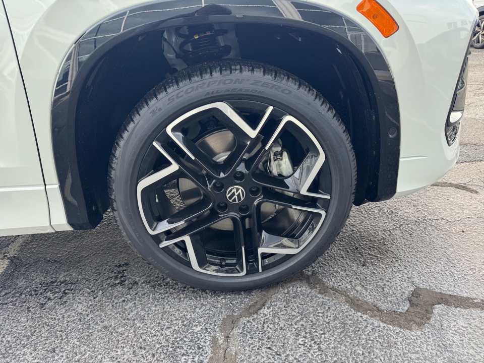 3VVUW7RM3TM040395 2026 Volkswagen Tiguan SEL R-Line Turbo