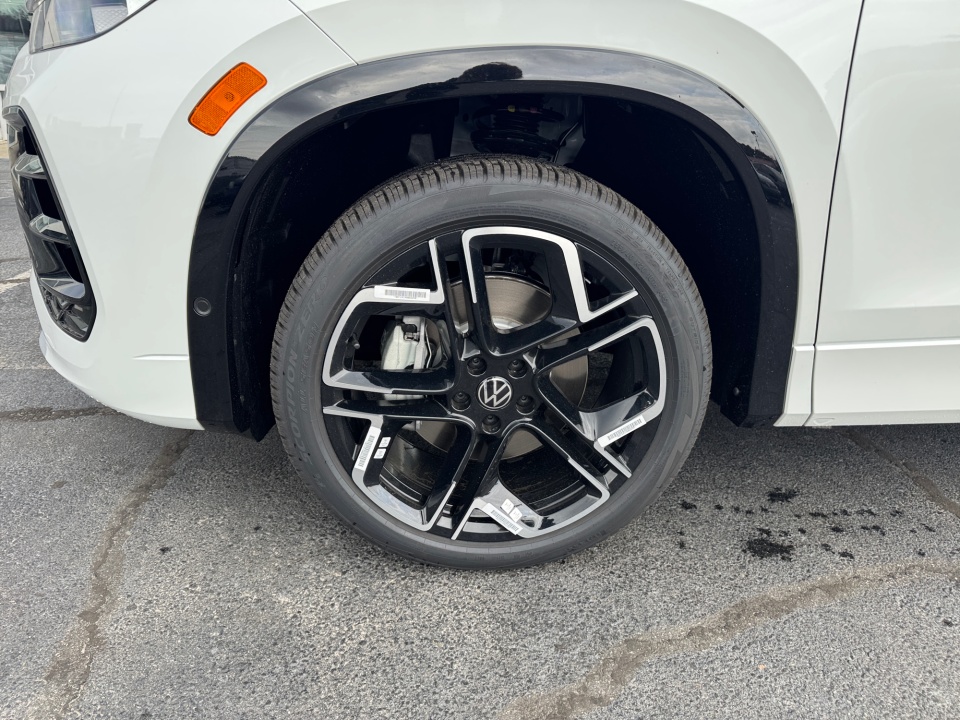 3VVUW7RM3TM040395 2026 Volkswagen Tiguan SEL R-Line Turbo