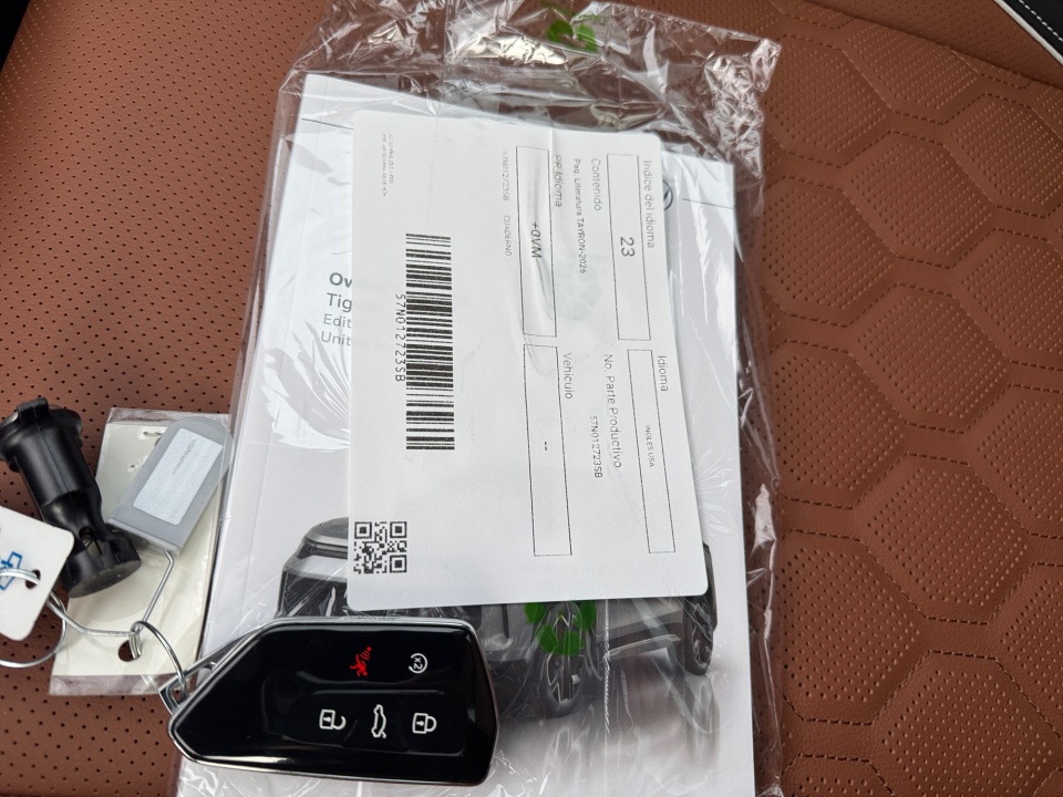 3VVUW7RM3TM040395 2026 Volkswagen Tiguan SEL R-Line Turbo