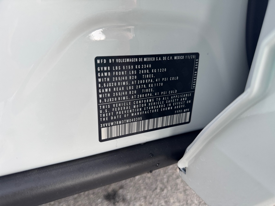 3VVUW7RM3TM040395 2026 Volkswagen Tiguan SEL R-Line Turbo