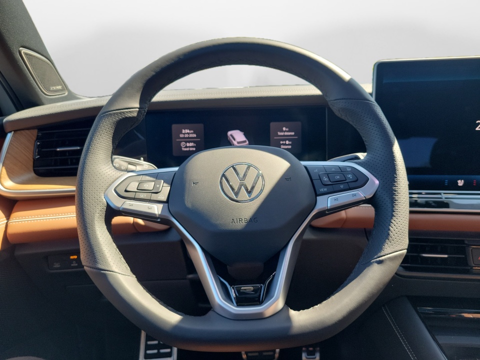 3VVUW7RM3TM071999 2026 Volkswagen Tiguan SEL R-Line Turbo