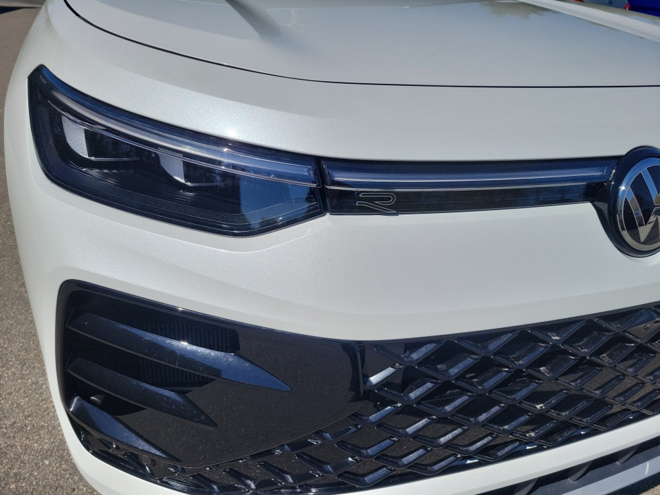 3VVUW7RM3TM071999 2026 Volkswagen Tiguan SEL R-Line Turbo