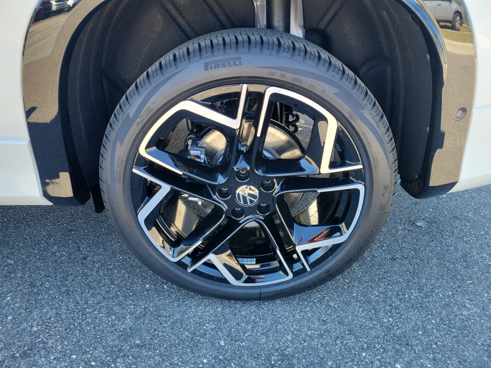 3VVUW7RM3TM071999 2026 Volkswagen Tiguan SEL R-Line Turbo