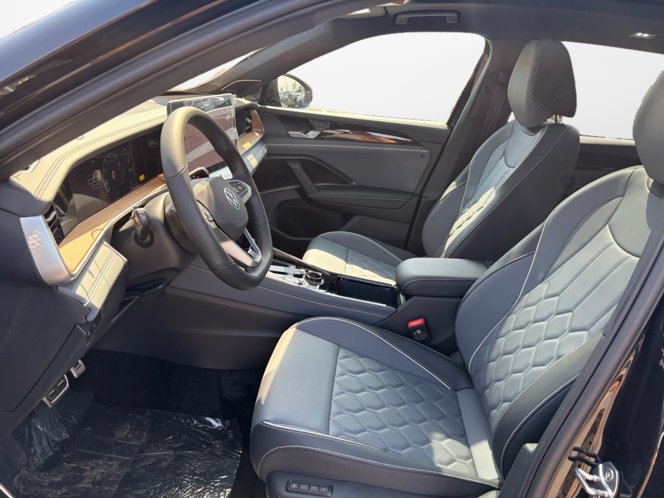 3VVUW7RM5TM073401 2026 Volkswagen Tiguan SEL R-Line Turbo